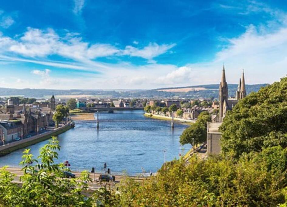 Ness Riverfront Holiday Home - City Centre Inverness Luaran gambar
